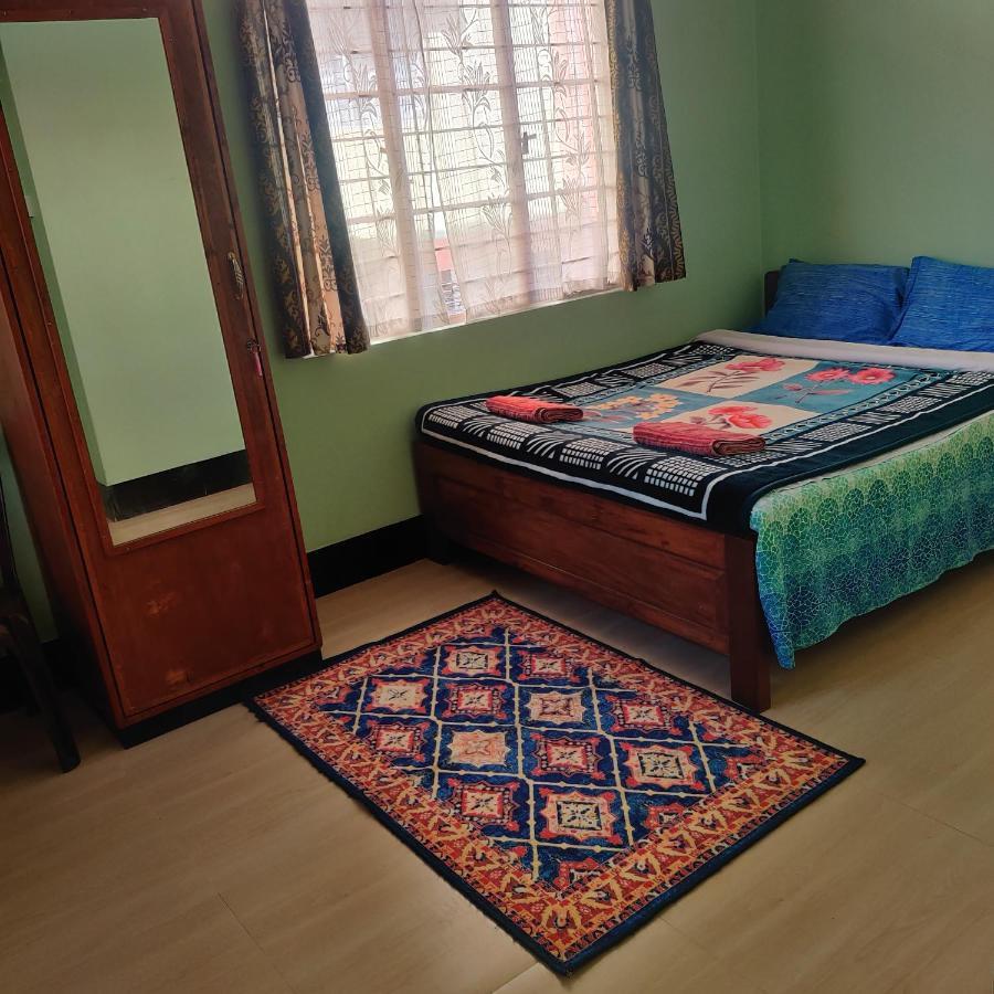Travellers Bed And Breakfast Σιλόνγκ Εξωτερικό φωτογραφία