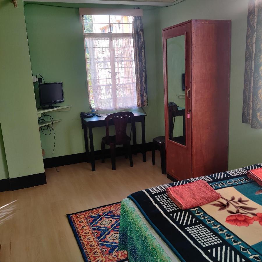 Travellers Bed And Breakfast Σιλόνγκ Εξωτερικό φωτογραφία
